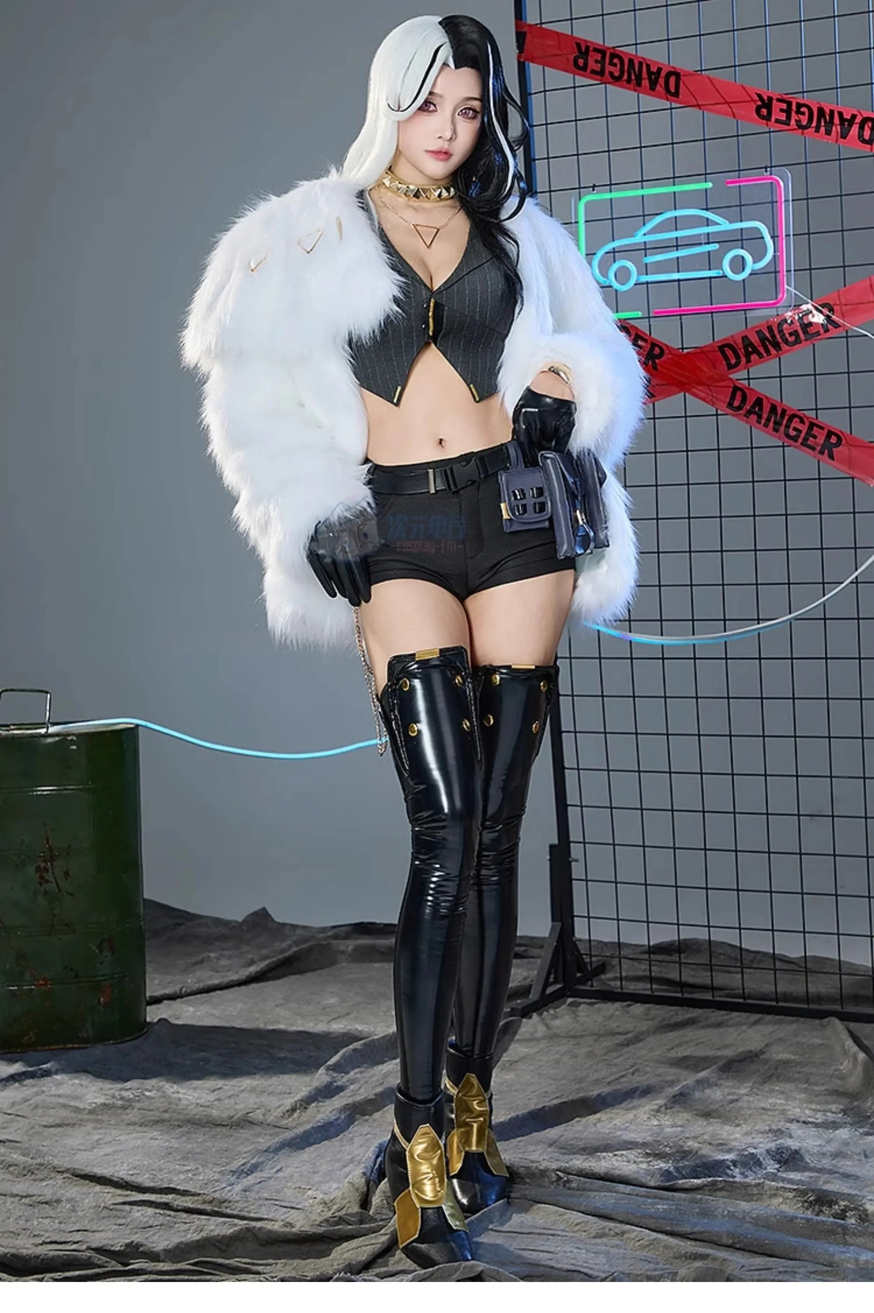 NIKKE：The Goddess of Victory Rosanna Cosplay Costume Halloween Carnival Fashion Coat Leather Pants Accessories Prop Woman Set